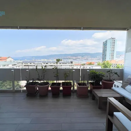 Verdemare Tirabora Short Rent Apartment Trieste