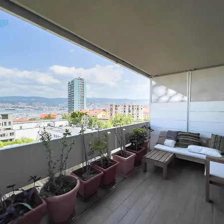 Apartment Verdemare Tirabora Short Rent